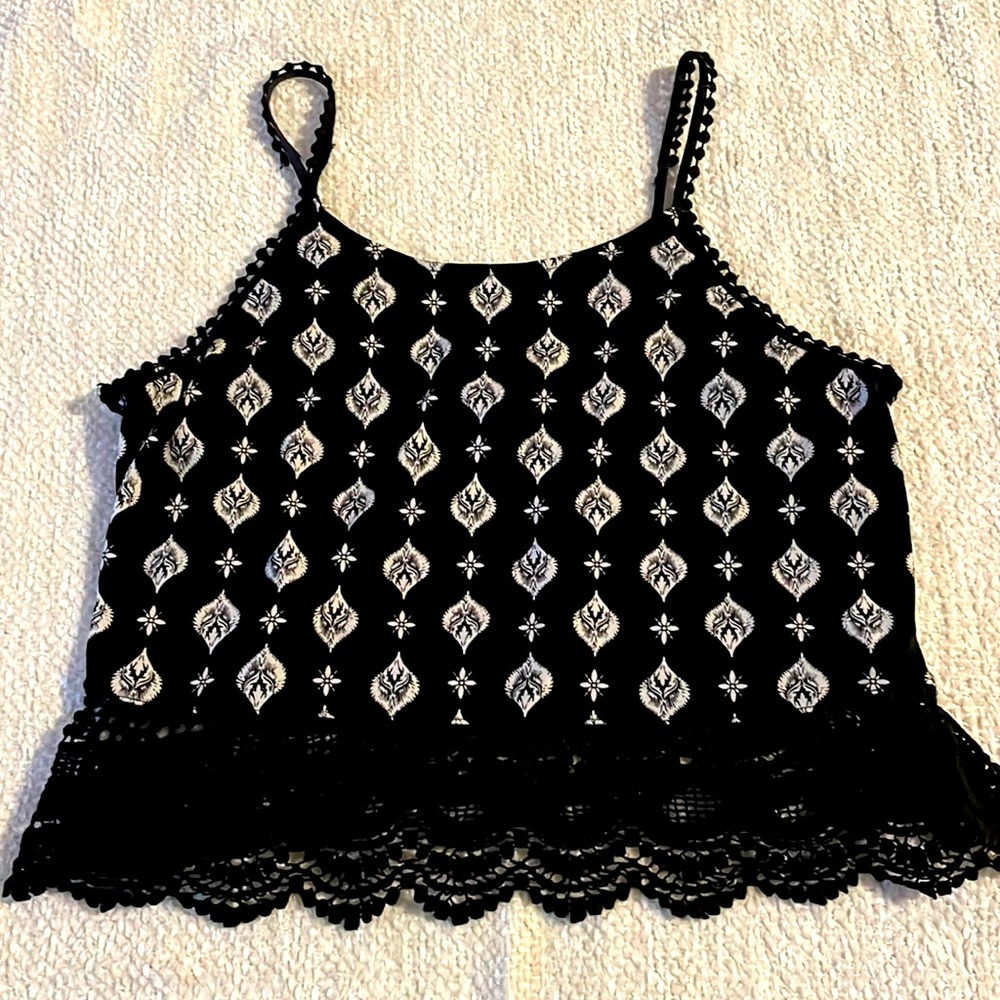 Crop top